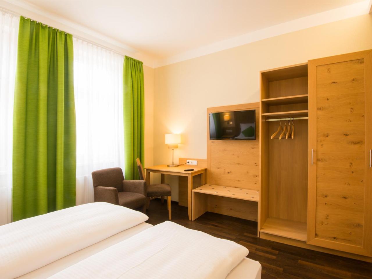 Hotel Brauereigasthof Amberger Kosching Ngoại thất bức ảnh